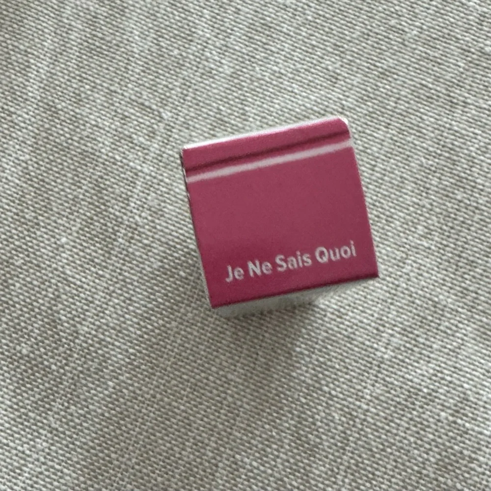 IT Cosmetics Je Ne Sais Quoi Lipstick - Pink - Picture 2 of 2